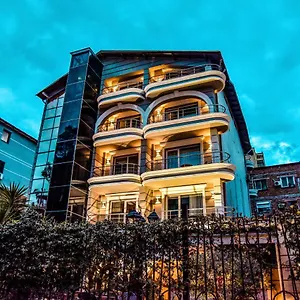 Broadway Hotell