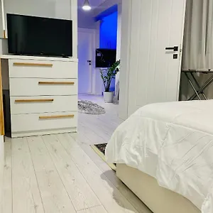Cozy Corner Tirana